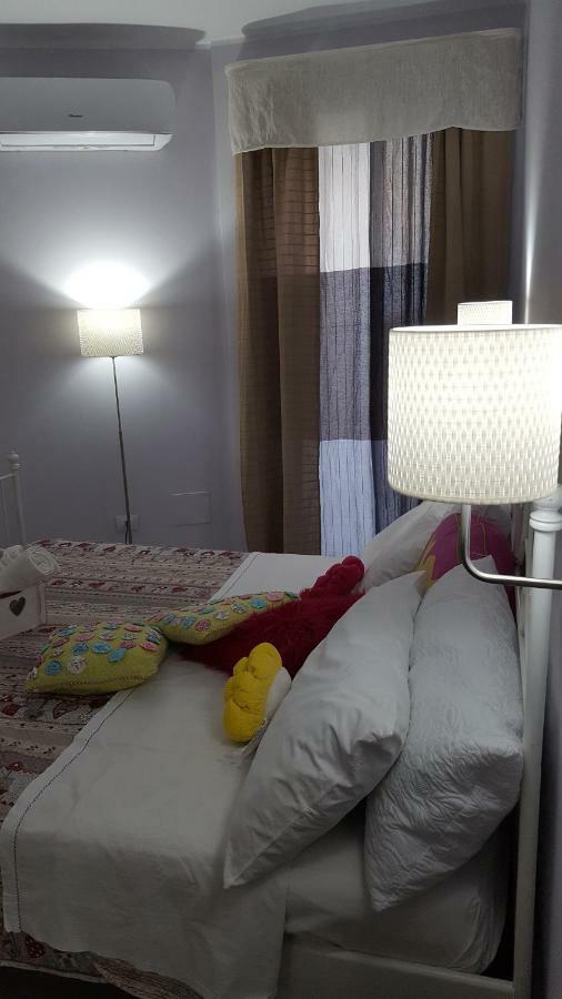 Afrodite Suites Deluxe アグローポリ エクステリア 写真